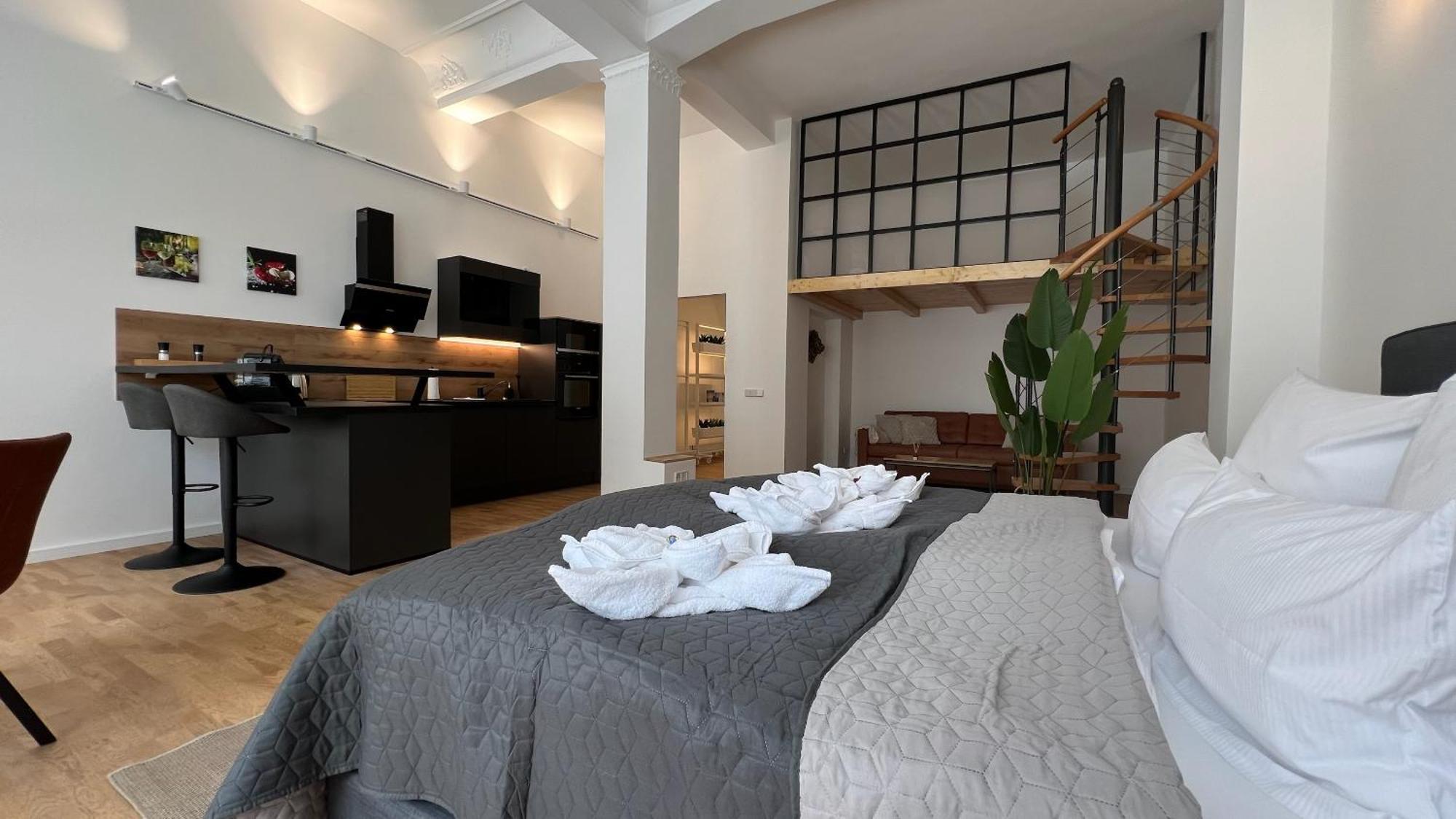 Neu! City-Loft-Apartment Im Goethe Palais I 5P I Lift I Parkplatz I Zentrum I Helios 아우에 외부 사진